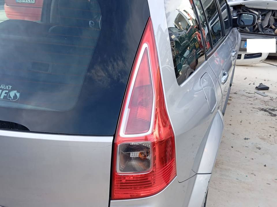 PILOTO TRASERO DERECHO