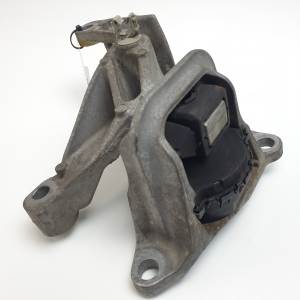 SOPORTE MOTOR DERECHO RENAULT MEGANE III BERLINA 5P Autodesguaces Alicante