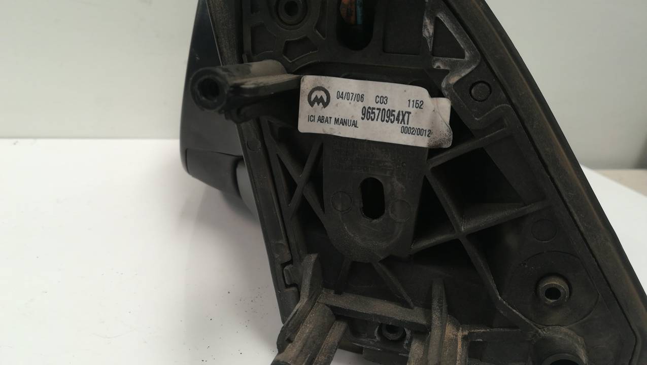 RETROVISOR IZQUIERDO