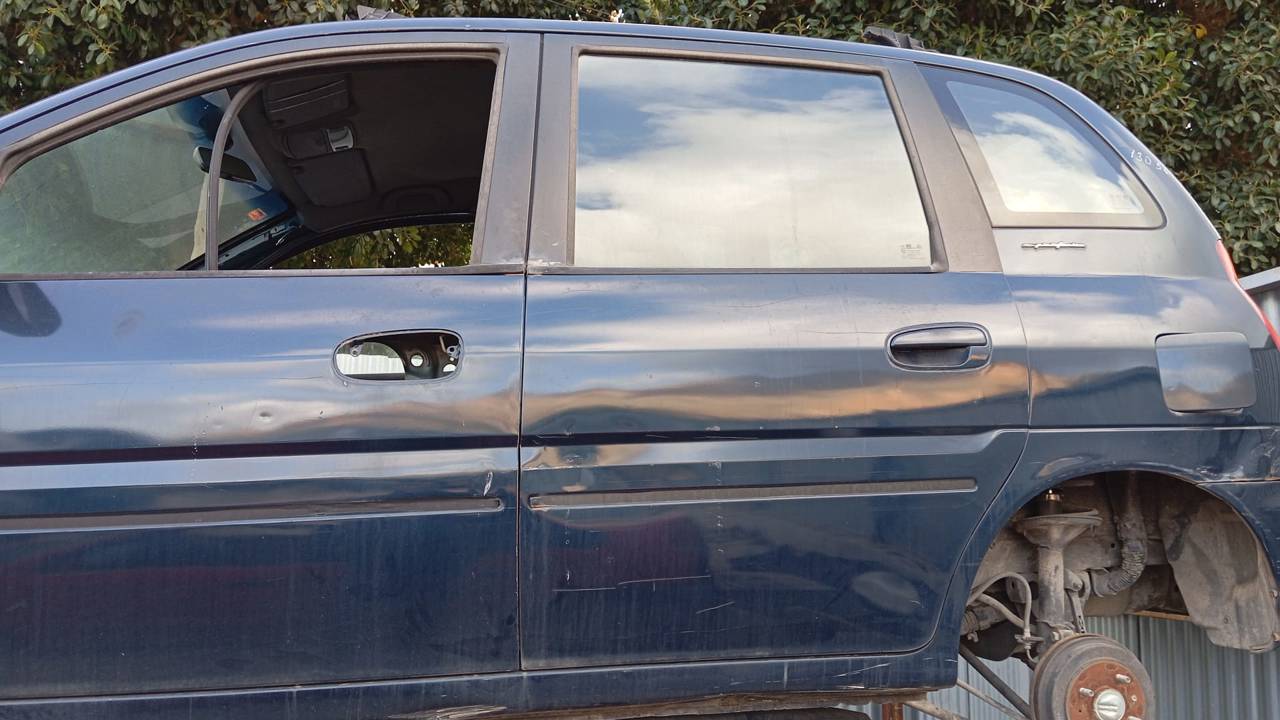 CERRADURA PUERTA TRASERA IZQUIERDA