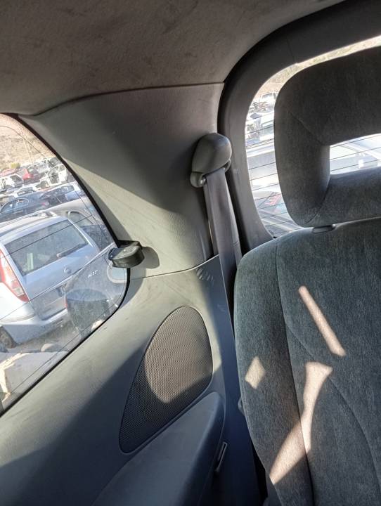 CINTURON SEGURIDAD TRASERO DERECHO