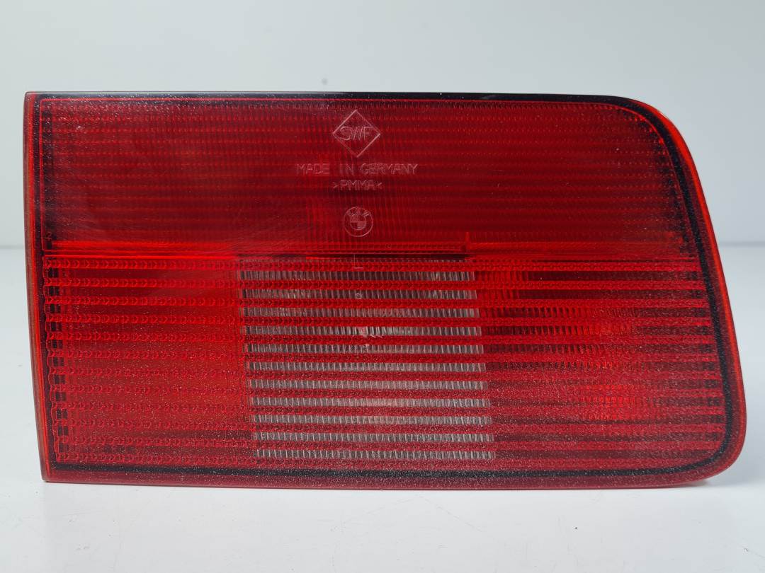 Rückleuchte innen hinten links - 8361673 - BMW - SERIE 5 TOURING (E39)