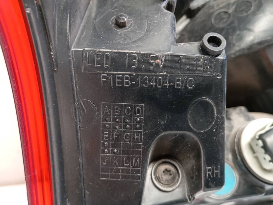 PILOTO TRASERO DERECHO