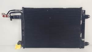 CONDENSADOR / RADIADOR AIRE ACONDICIONADO 1K0820411Q SEAT LEON (1P1) Autodesguaces Alicante