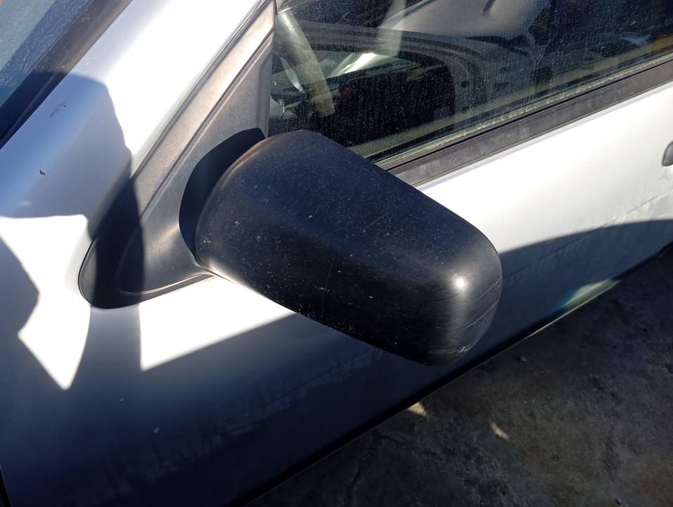RETROVISOR IZQUIERDO
