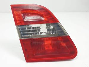 PILOTO TRASERO IZQUIERDO INTERIOR A1698201564 MERCEDES CLASE B (W245) Autodesguaces Alicante