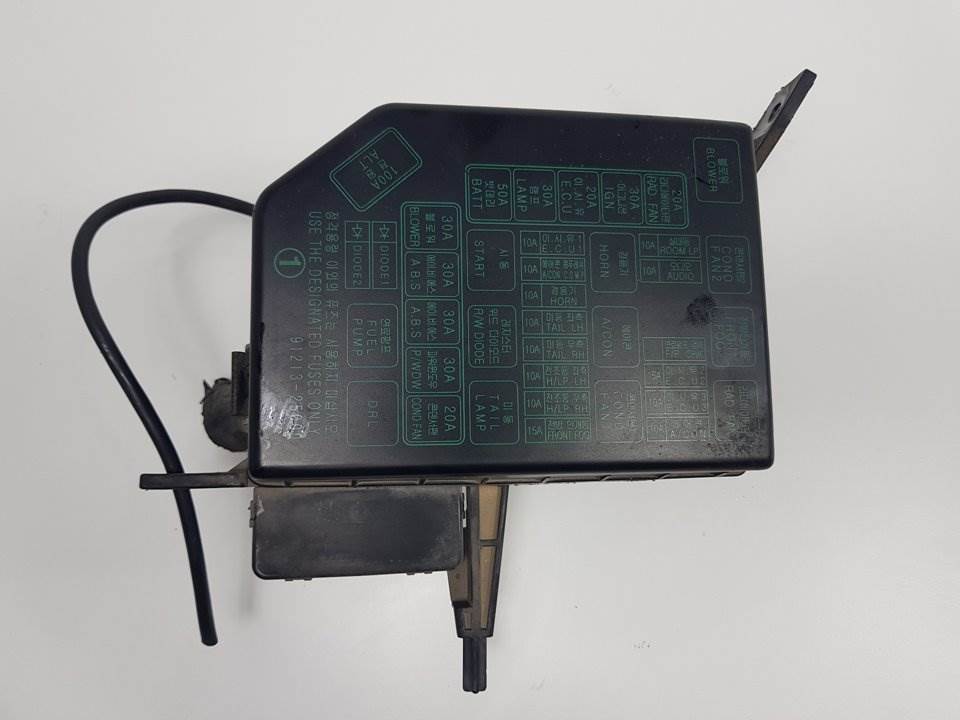 CAJA RELES / FUSIBLES - 9121325000 - HYUNDAI - ACCENT (LC)