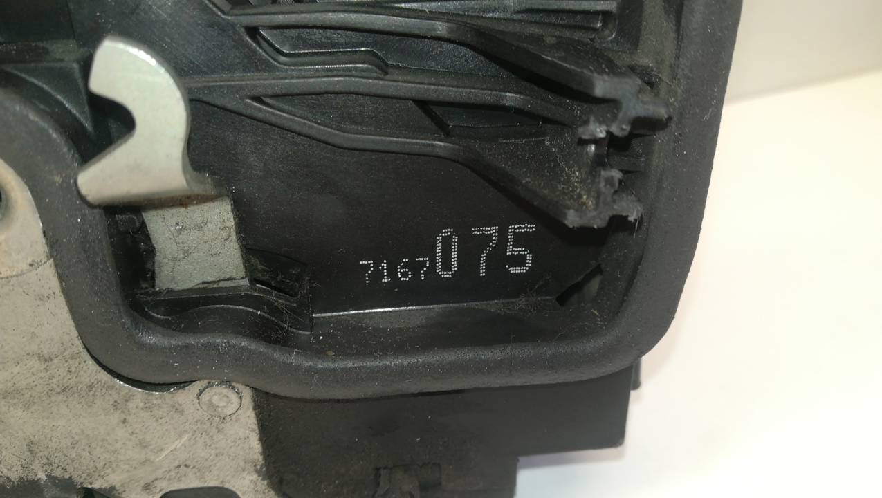CERRADURA PUERTA TRASERA IZQUIERDA