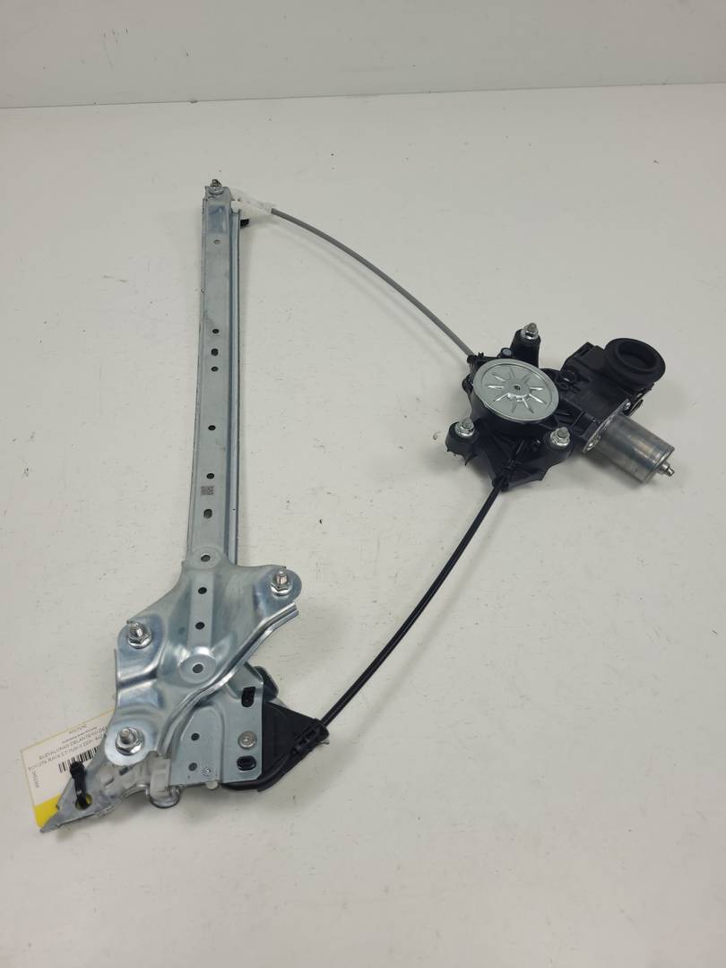 ELEVALUNAS DELANTERO DERECHO - 8571012530 - TOYOTA - RAV4