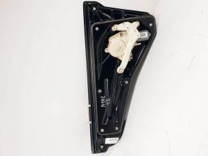 ELEVALUNAS TRASERO DERECHO AH2227000AA LAND ROVER DISCOVERY 4 Autodesguaces Alicante
