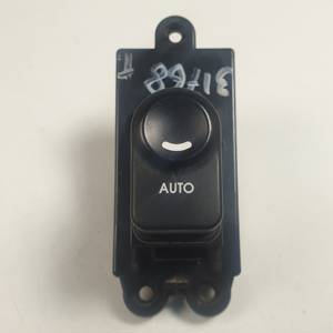 MANDO ELEVALUNAS TRASERO DERECHO HYUNDAI I30 CW (FD) Autodesguaces Alicante