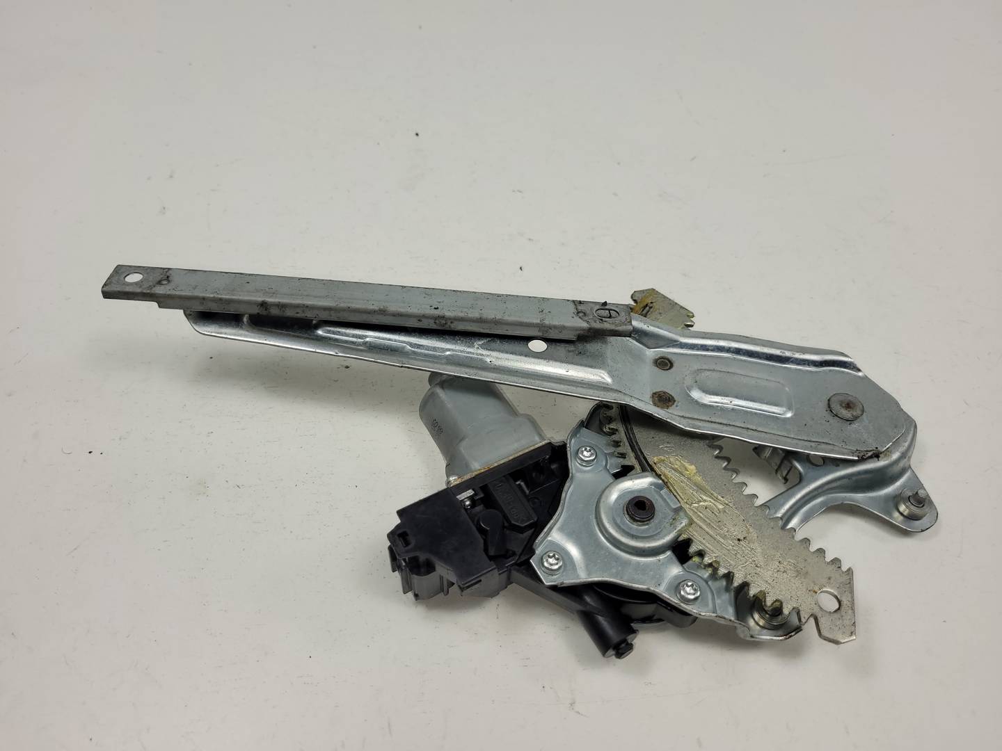ELEVALUNAS TRASERO DERECHO - 82731CV01B - NISSAN - JUKE (F15)