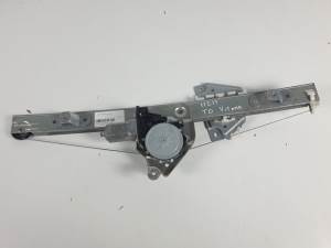 ELEVALUNAS TRASERO DERECHO 8343065J00 SUZUKI GRAND VITARA JB (JT) Autodesguaces Alicante