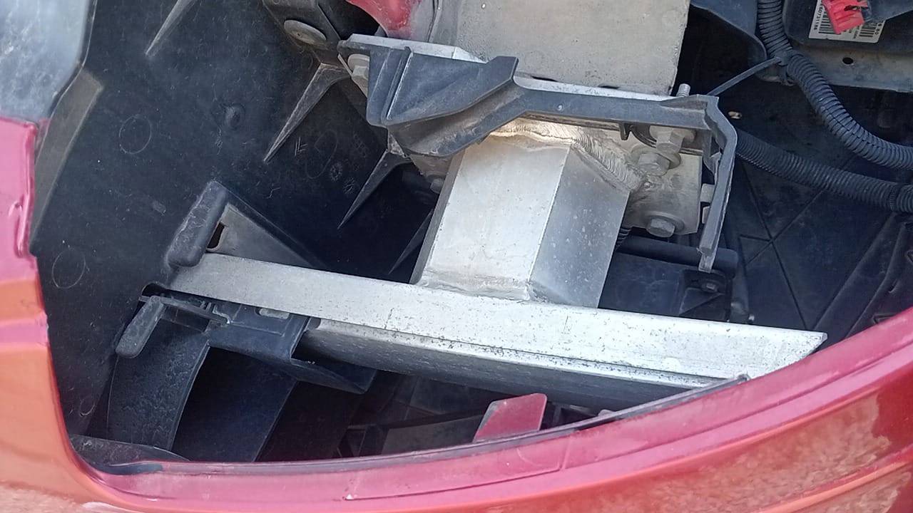 REFUERZO PARAGOLPES DELANTERO