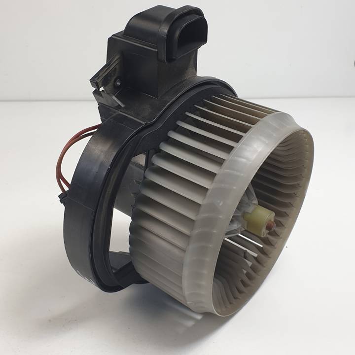 VENTILADOR CALEFACCION MF1163602671 LAND ROVER DISCOVERY 5 Autodesguaces Alicante