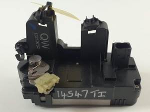 CERRADURA PUERTA TRASERA IZQUIERDA 13210762 OPEL VECTRA C BERLINA Autodesguaces Alicante