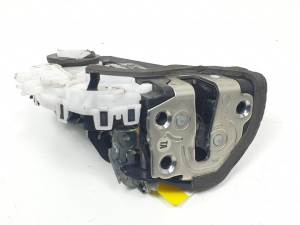 CERRADURA PUERTA TRASERA DERECHA M2414110F2 HONDA JAZZ (GK) Autodesguaces Alicante