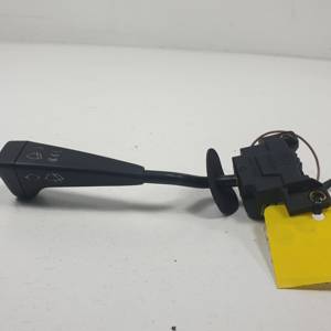 MANDO LIMPIA 13779724 BMW SERIE 5 (E28) Autodesguaces Alicante