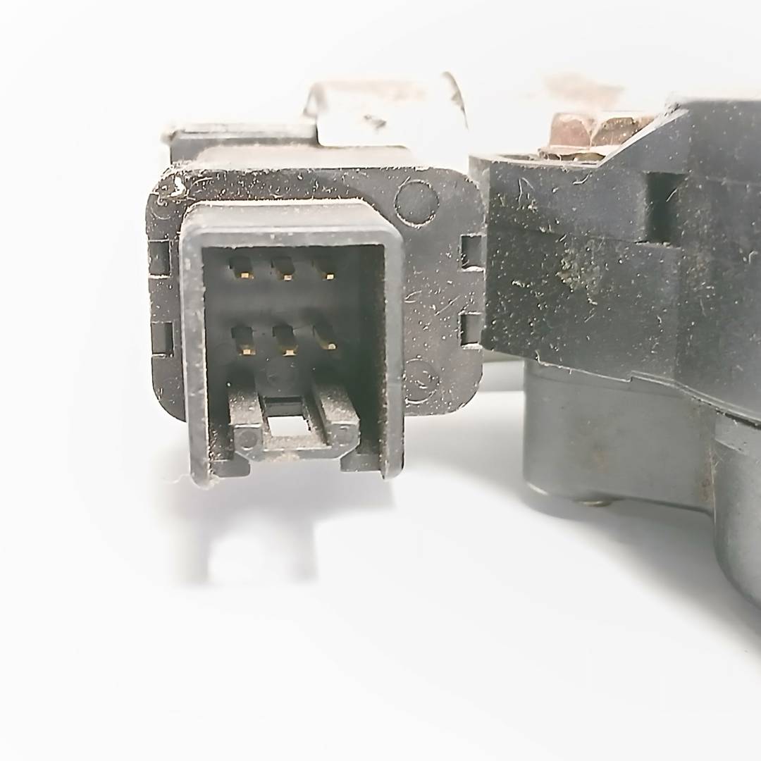 Foto 3 de Motor Elevalunas Delantero Izquierdo Mazda 5 Berl. (cr) (2005–2010)