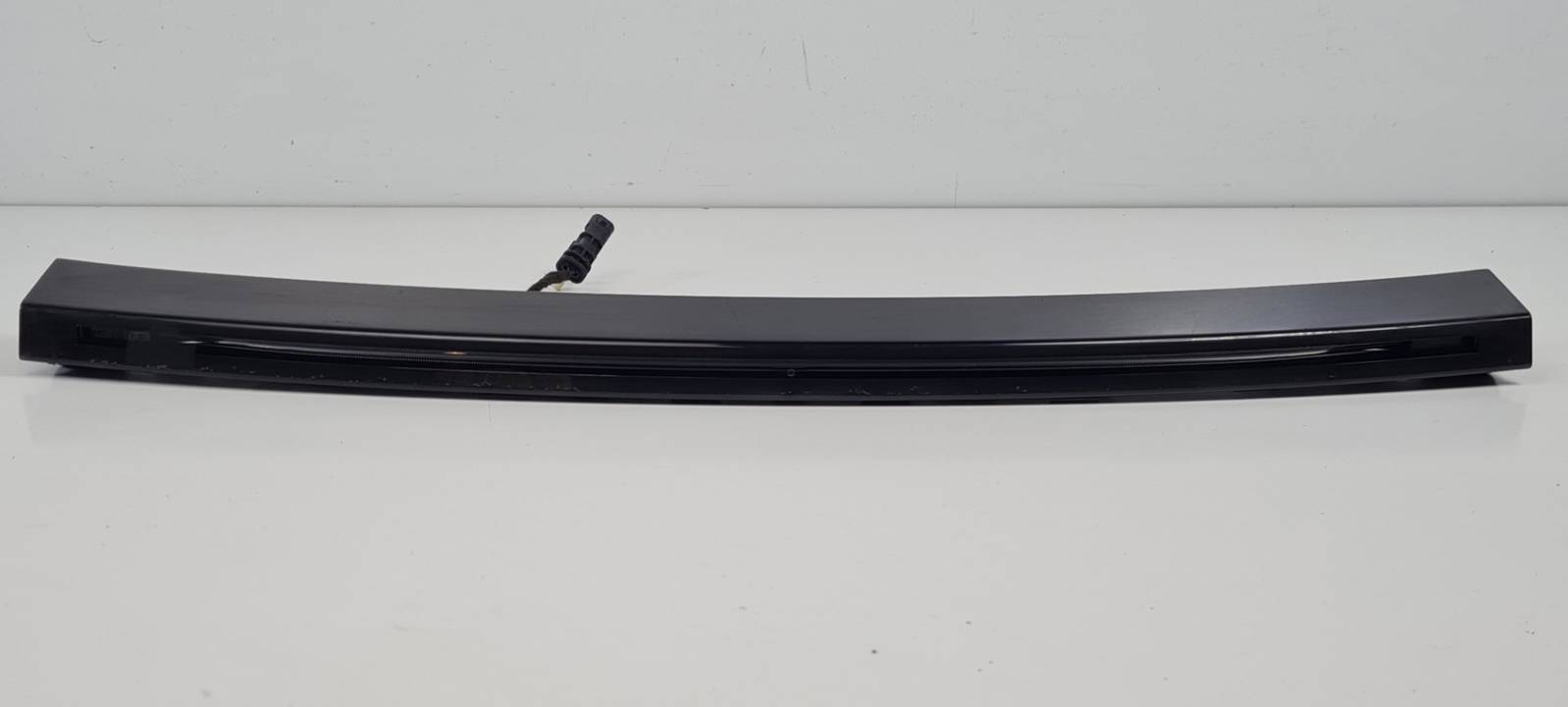 LUZ CENTRAL DE FRENO FK7213A613 LAND ROVER DISCOVERY SPORT Autodesguaces Alicante