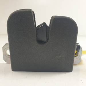 CERRADURA MALETERO / PORTON 6L6827505A SEAT IBIZA (6L1) Autodesguaces Alicante