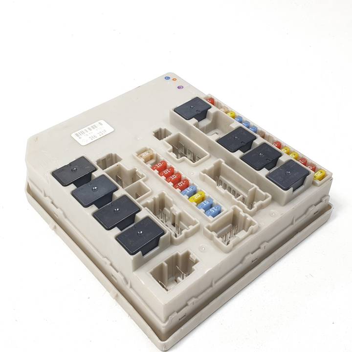 CAJA RELES / FUSIBLES 356231F RENAULT GRAND MODUS Autodesguaces Alicante