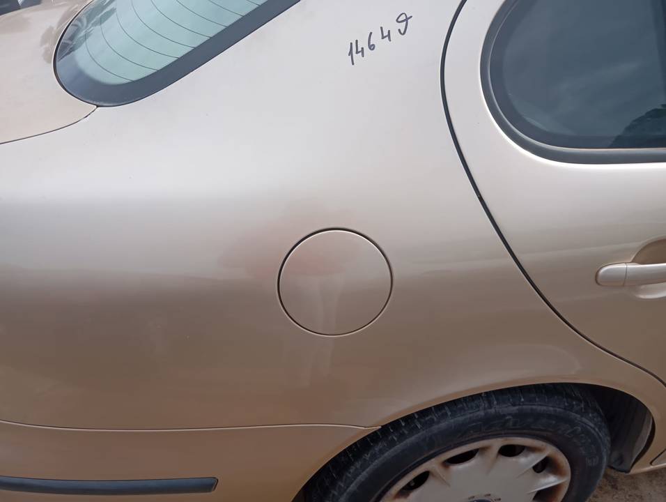 TAPA EXTERIOR COMBUSTIBLE