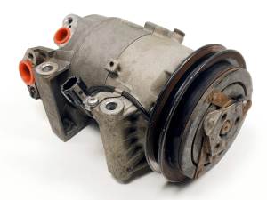 COMPRESOR AIRE ACONDICIONADO 926007M500 NISSAN ALMERA (N16/E) Autodesguaces Alicante