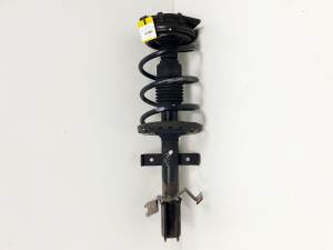 AMORTIGUADOR DELANTERO DERECHO 8200556695 RENAULT CLIO III Autodesguaces Alicante
