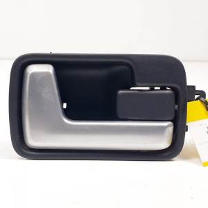 MANETA INTERIOR TRASERA DERECHA FVC500125XXX LAND ROVER DISCOVERY 3 Autodesguaces Alicante
