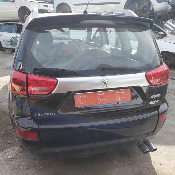 PEUGEOT 4007 (2007 - 2012)