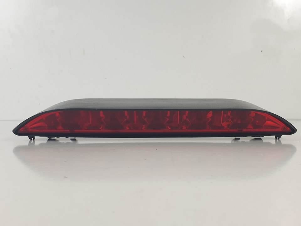 Troisième feu stop - CHEVROLET - AVEO