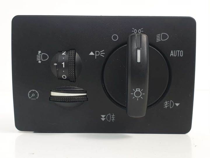 MANDO LUCES 7M5T13A024DA FORD FOCUS LIM. (CB4) Autodesguaces Alicante