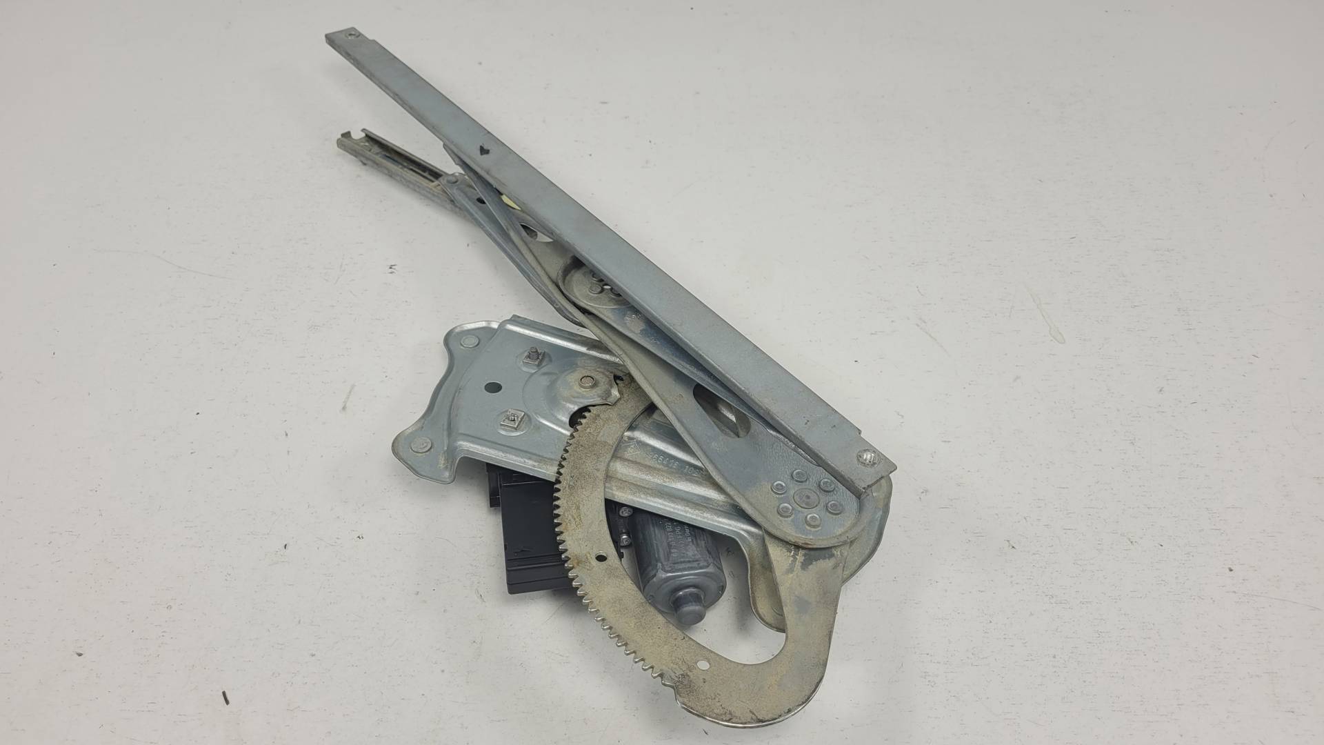ELEVALUNAS DELANTERO DERECHO - 807303972R - RENAULT - MEGANE III COUPE