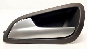 MANETA INTERIOR TRASERA IZQUIERDA AM51U22601BEW FORD FOCUS LIM. (CB8) Autodesguaces Alicante