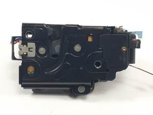 CERRADURA PUERTA DELANTERA DERECHA 3D1837016 VOLKSWAGEN TOUAREG (7LA) (2002 - 2006) Autodesguaces Alicante