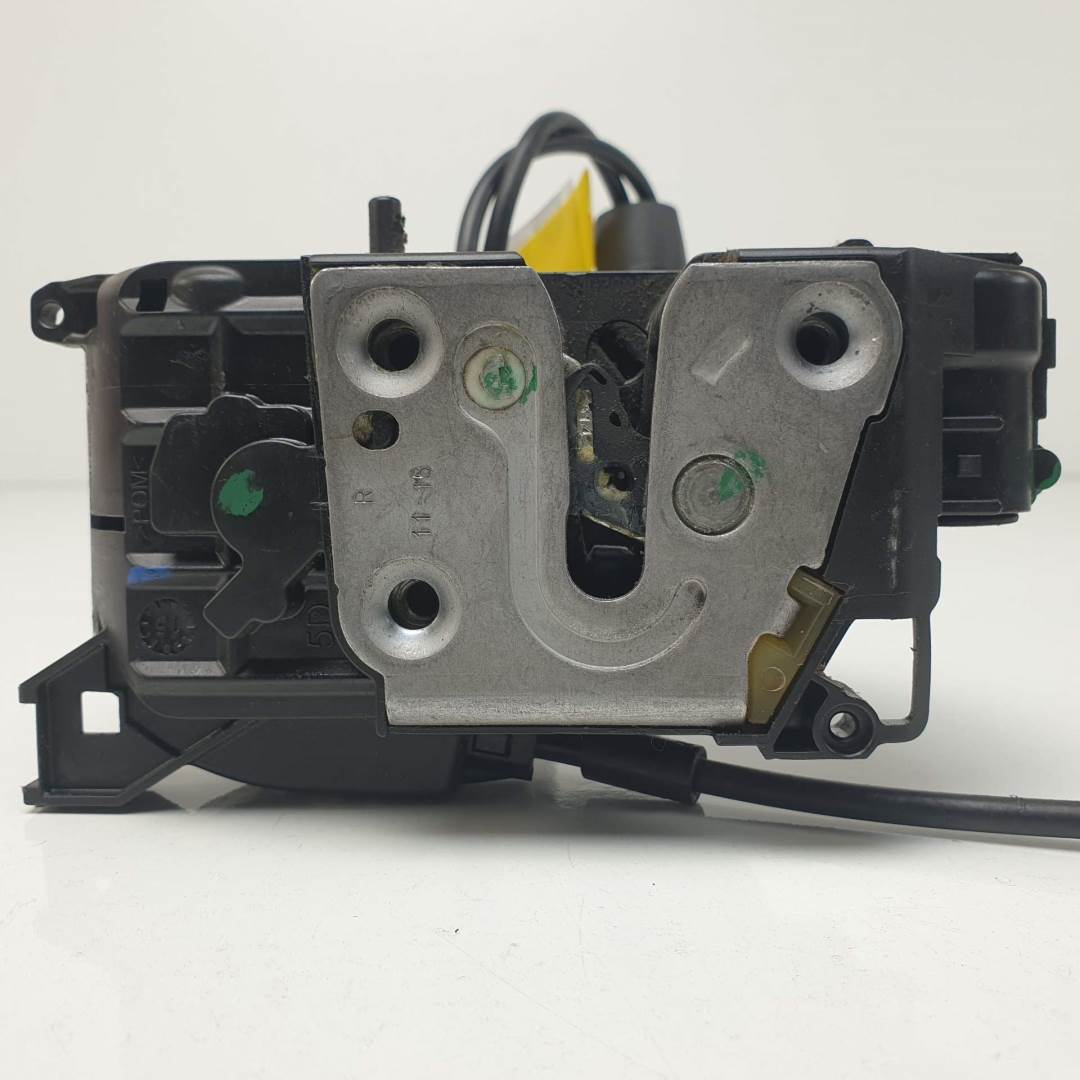 CERRADURA PUERTA TRASERA DERECHA - 825020004R - RENAULT - SCENIC III (JZ)
