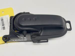 MANETA INTERIOR TRASERA IZQUIERDA 5010800006 NISSAN NOTE (E11E) Autodesguaces Alicante
