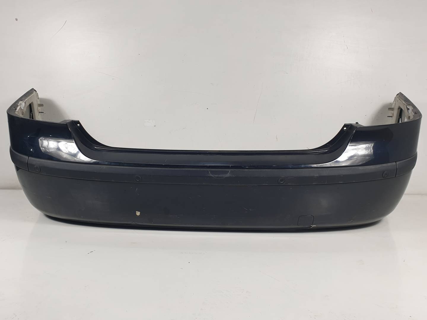 PARAGOLPES TRASERO - FORD - FOCUS BERLINA (CAP)