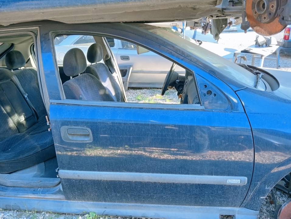 CERRADURA PUERTA DELANTERA DERECHA