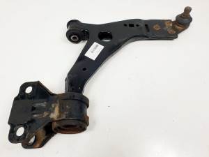 BRAZO SUSPENSION INFERIOR DELANTERO DERECHO FORD KUGA (CBS) Autodesguaces Alicante