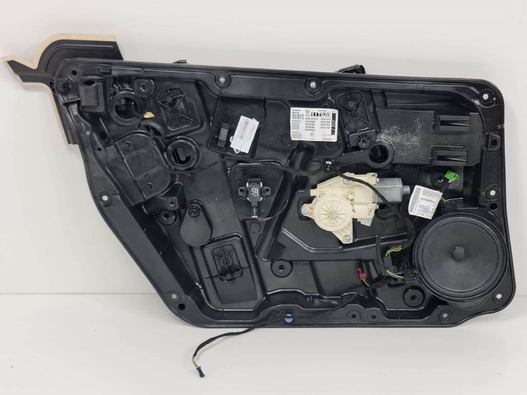 ELEVALUNAS DELANTERO IZQUIERDO - A12376600229051 - MERCEDES - CLASE GLA (W156)