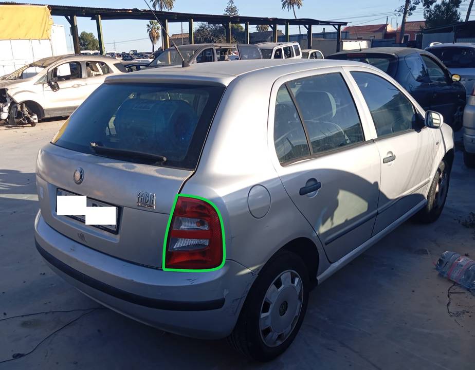 PILOTO TRASERO DERECHO