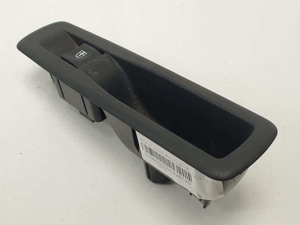MANDO ELEVALUNAS TRASERO DERECHO - 82944002R - RENAULT - LAGUNA GRANDTOUR III