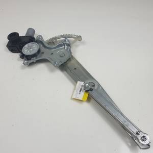 ELEVALUNAS TRASERO DERECHO 8571033360 LEXUS ES (XZ10) Autodesguaces Alicante