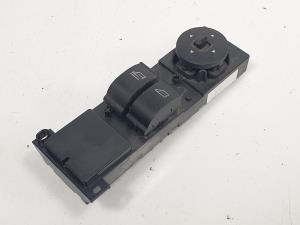 MANDO ELEVALUNAS DELANTERO IZQUIERDO 03168003 FORD FOCUS BERLINA (CAP) Autodesguaces Alicante
