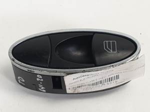 MANDO ELEVALUNAS TRASERO DERECHO A2118218651 MERCEDES CLASE E (W211) BERLINA Autodesguaces Alicante
