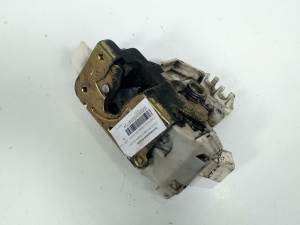 CERRADURA PUERTA TRASERA IZQUIERDA X541A26413CG FORD FOCUS TURNIER (CAK) Autodesguaces Alicante