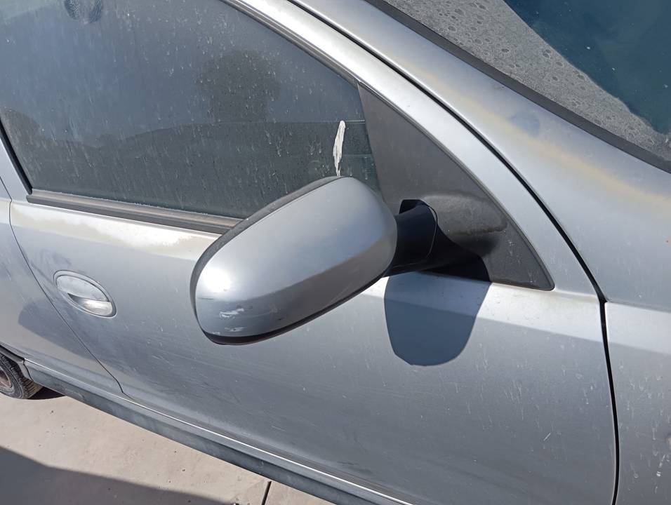 RETROVISOR DERECHO