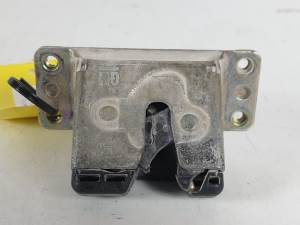 CERRADURA MALETERO / PORTON 90563999 OPEL ASTRA G CARAVAN Autodesguaces Alicante